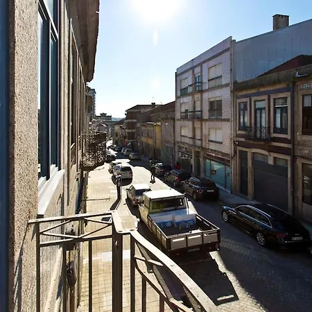 Apartamento B Baixa